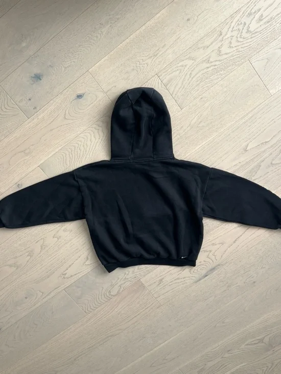 Nike Black Hoodie with White ACG Triangle - Picture 4 of 4